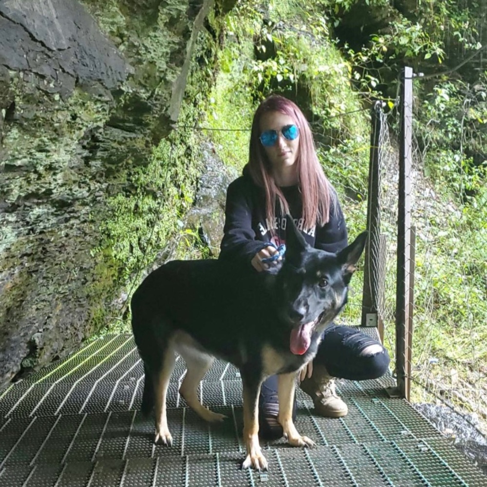 Meet your Posher, Catlin